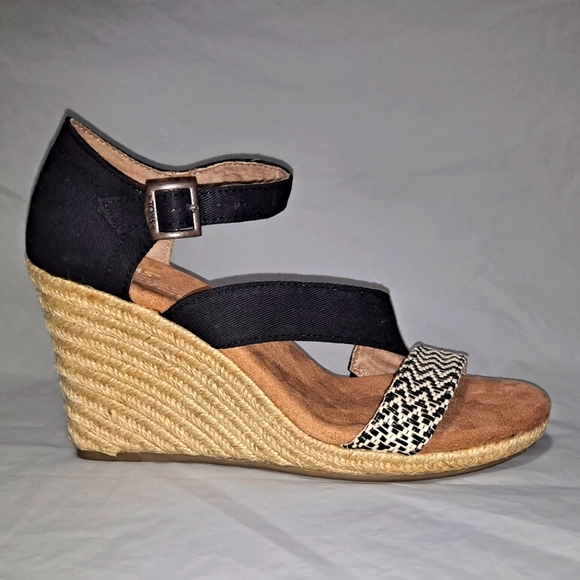 Toms Shoes - TOMS Clarissa Wedge Sandals Women's 6.5 Black/Tan/White w/ 3.5 inch Rope Heels